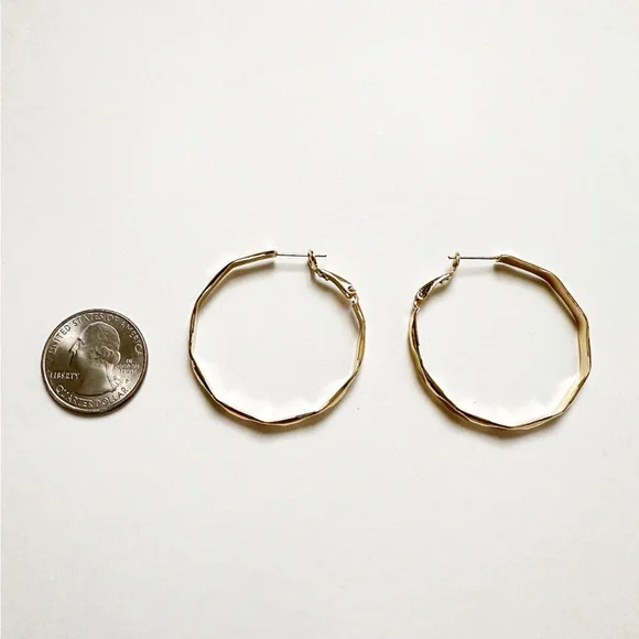 Vada Hoops - Elegant Gold Hammered Hoop Earrings - Picture 6 of 8